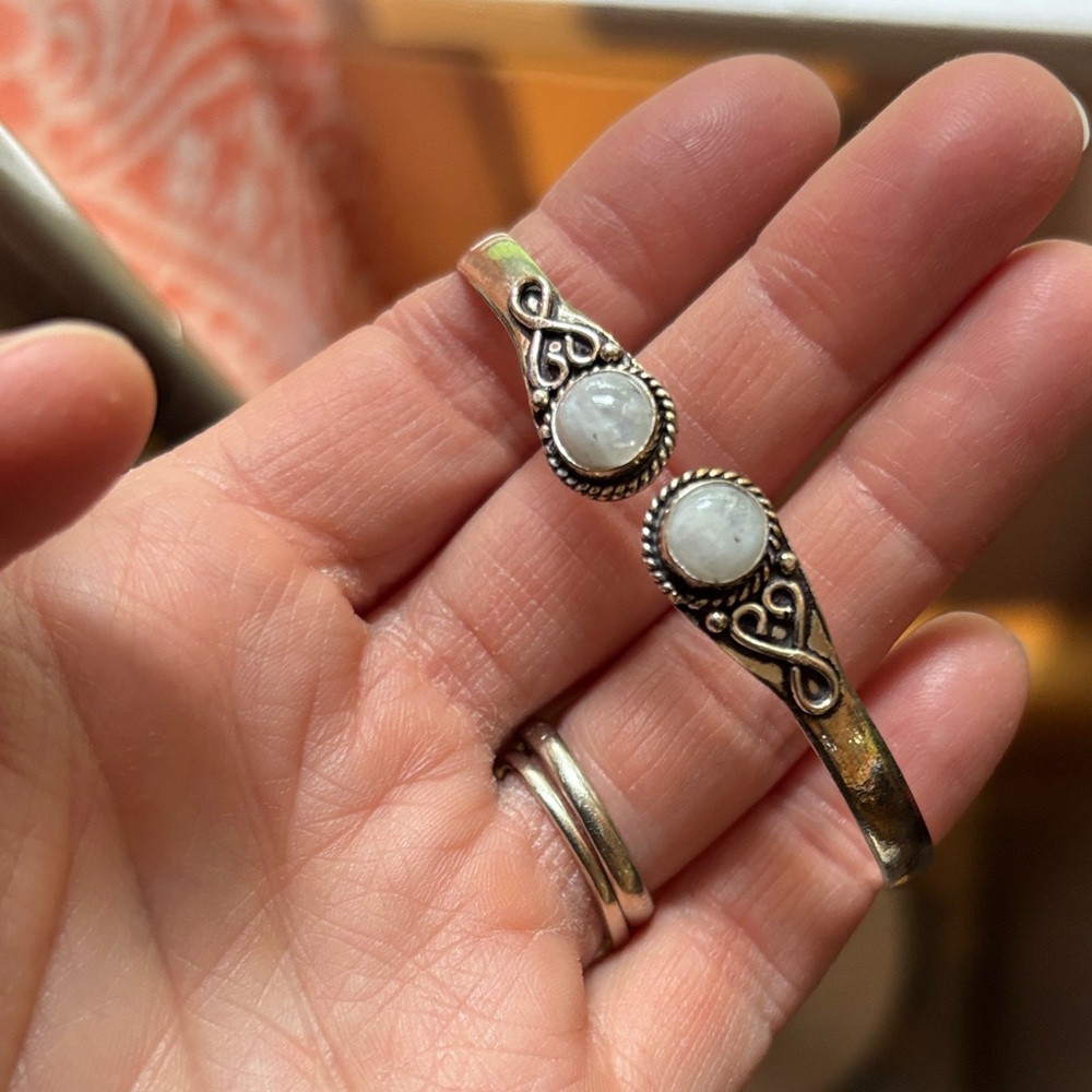 Sterling Silver Moonstone Bracelet - Picture 5 of 6
